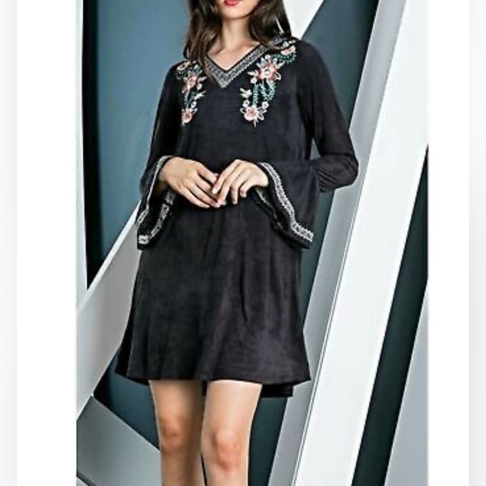 THML Long Sleeve Embroidered faux suede Dress sz Medium boho A00130 - Picture 2 of 13